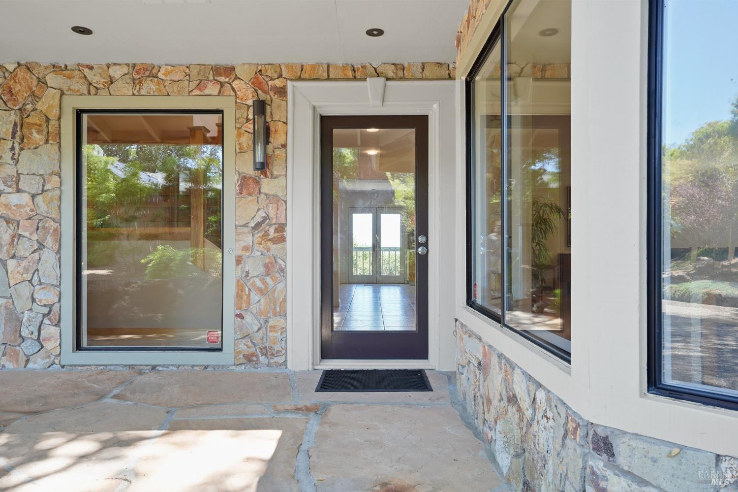 10 Shari Court Novato CA 94947