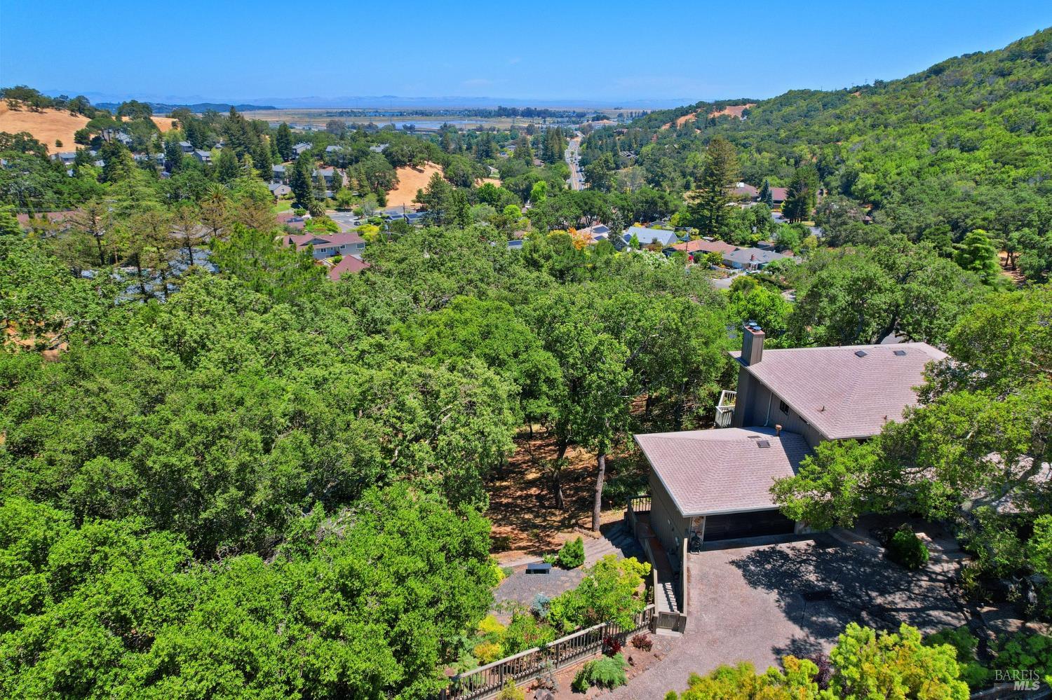 10 Shari Court Novato CA 94947