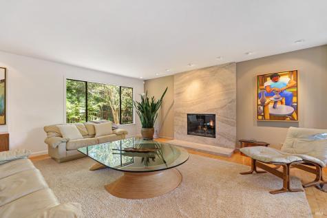 10 Shari Court Novato CA 94947