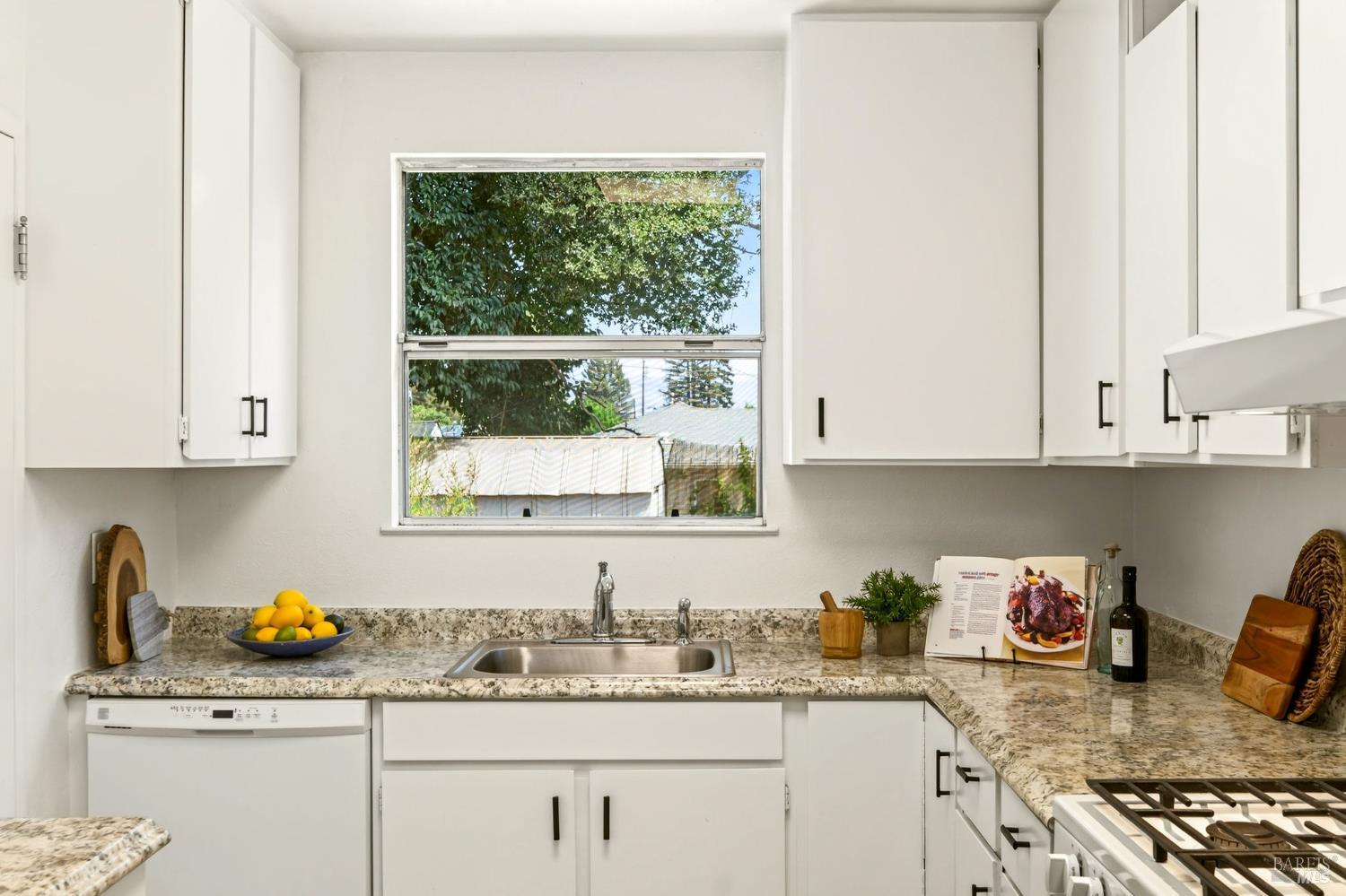 210 Homewood Avenue Napa CA 94558