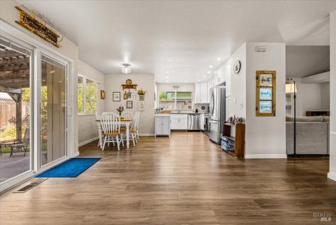 1975 Seville Street Santa Rosa CA 95403