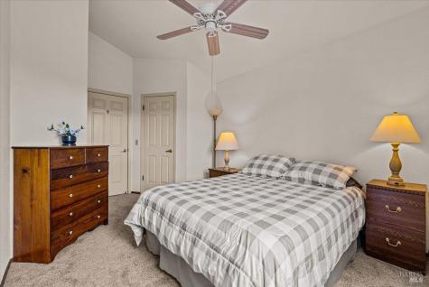 1975 Seville Street Santa Rosa CA 95403