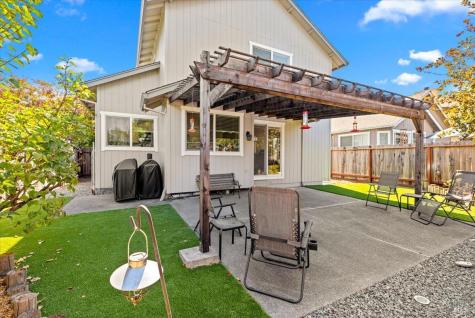 1975 Seville Street Santa Rosa CA 95403