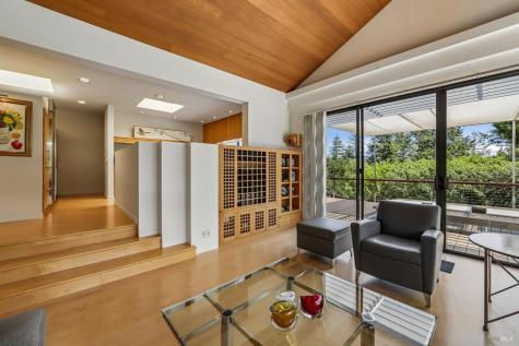 1408 Quail Court Santa Rosa CA 95404