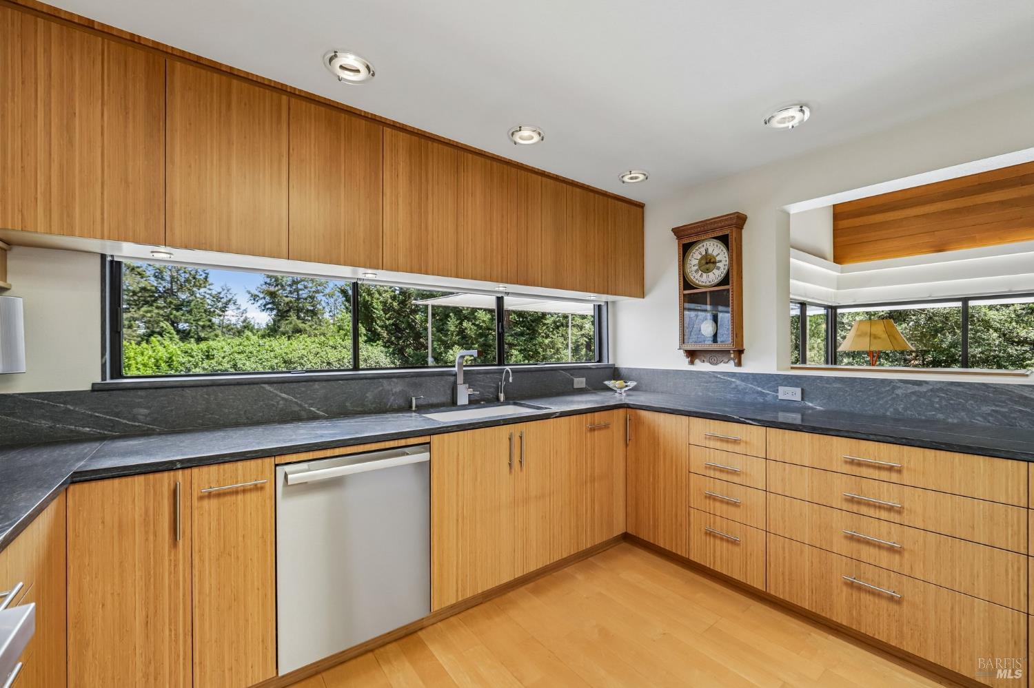 1408 Quail Court Santa Rosa CA 95404