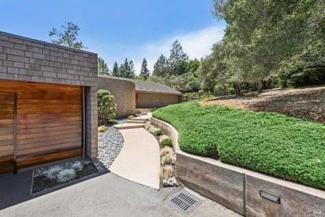 1408 Quail Court Santa Rosa CA 95404