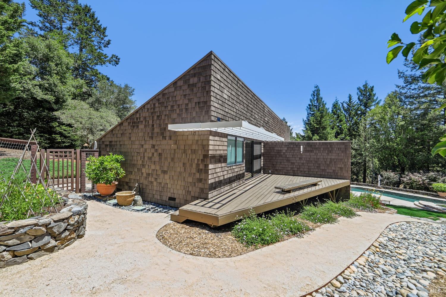 1408 Quail Court Santa Rosa CA 95404