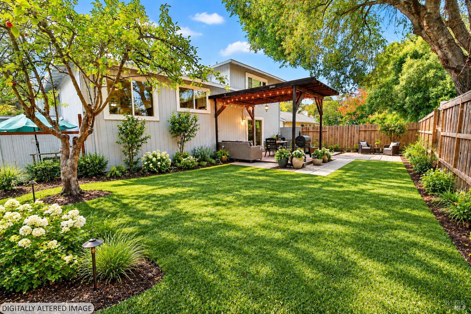 467 Harper Court Windsor CA 95492