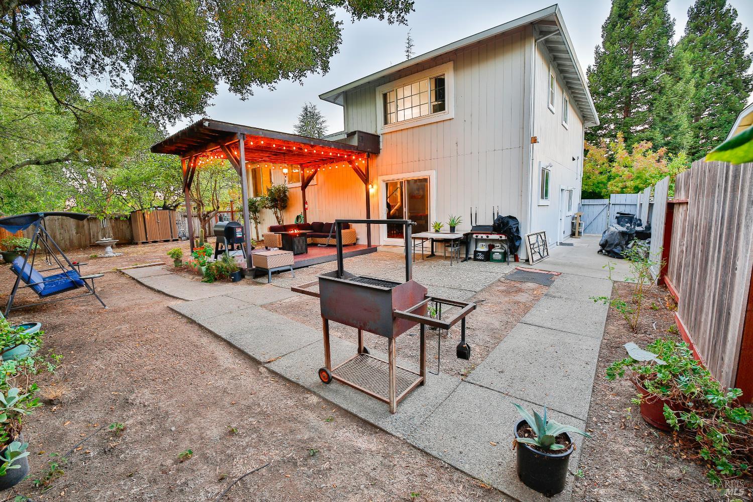 467 Harper Court Windsor CA 95492