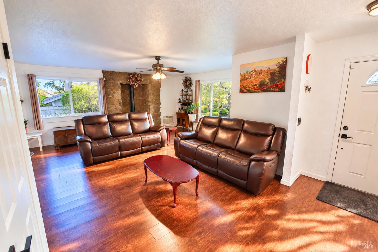 467 Harper Court Windsor CA 95492
