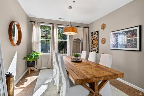 4622 Summerhays Place Santa Rosa CA 95405
