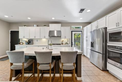 4622 Summerhays Place Santa Rosa CA 95405