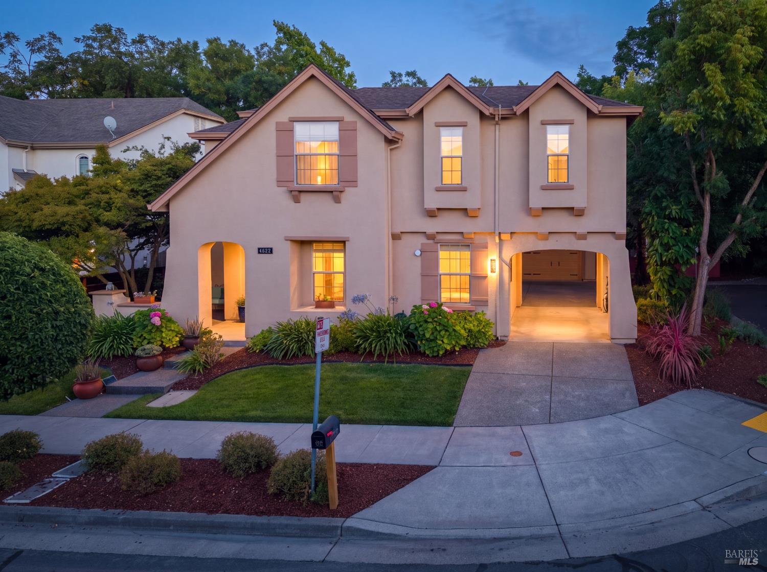 4622 Summerhays Place Santa Rosa CA 95405
