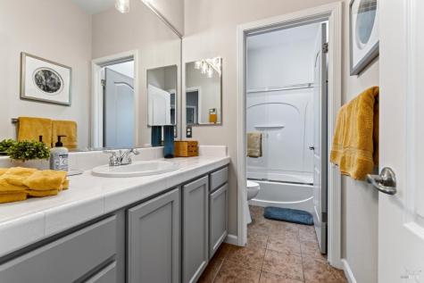 4622 Summerhays Place Santa Rosa CA 95405