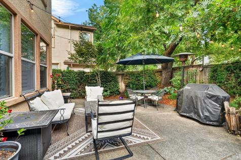 4622 Summerhays Place Santa Rosa CA 95405