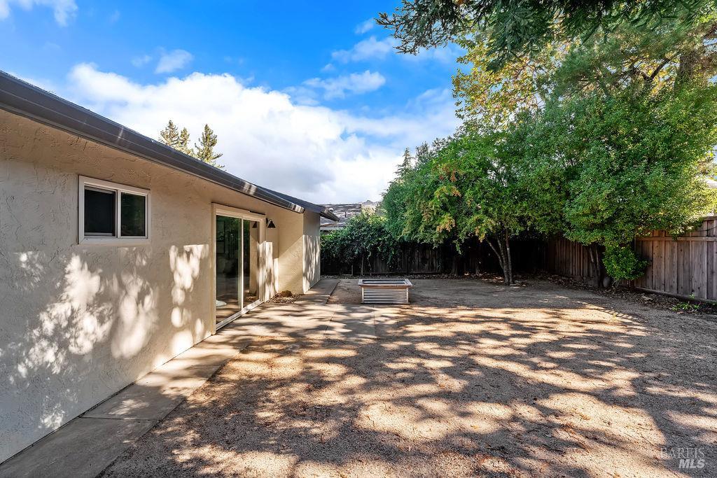 1132 Denise Drive Calistoga CA 94515