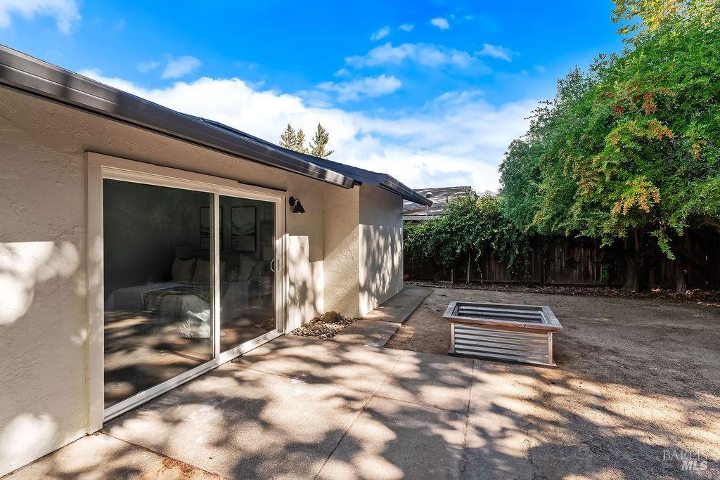 1132 Denise Drive Calistoga CA 94515