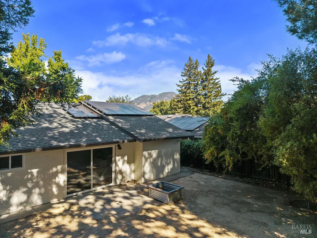 1132 Denise Drive Calistoga CA 94515
