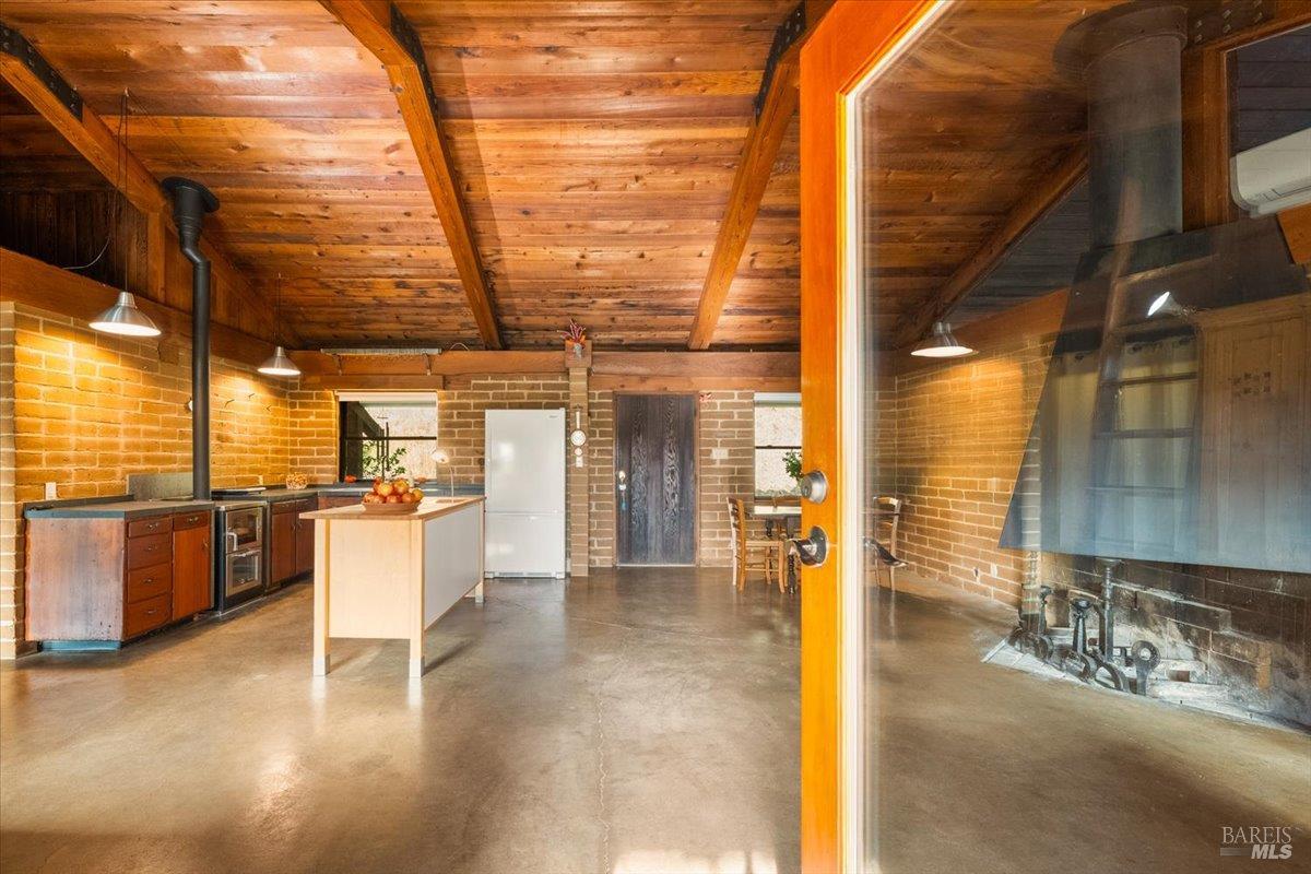 27650 River Road Cloverdale CA 95425