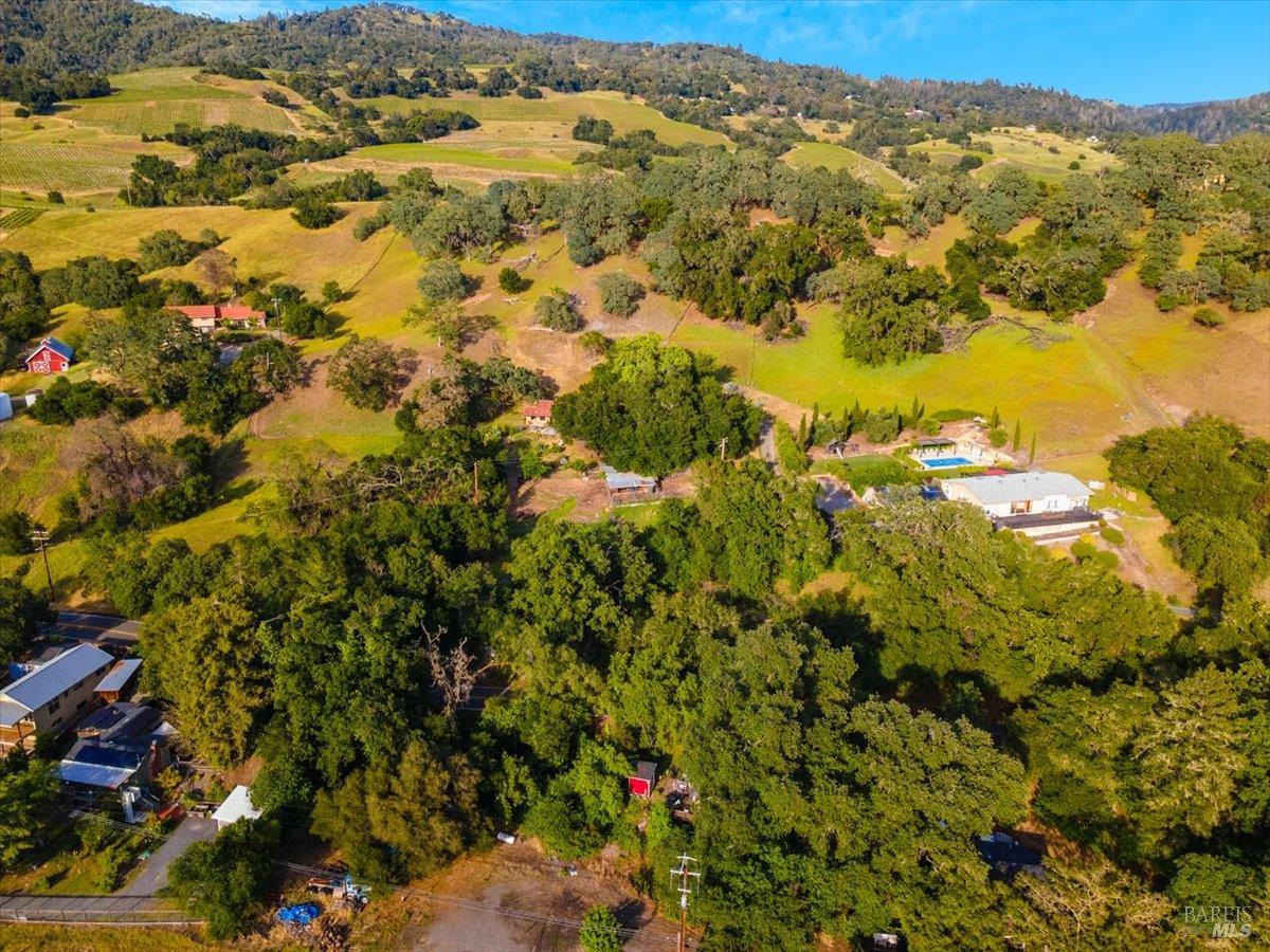 27650 River Road Cloverdale CA 95425