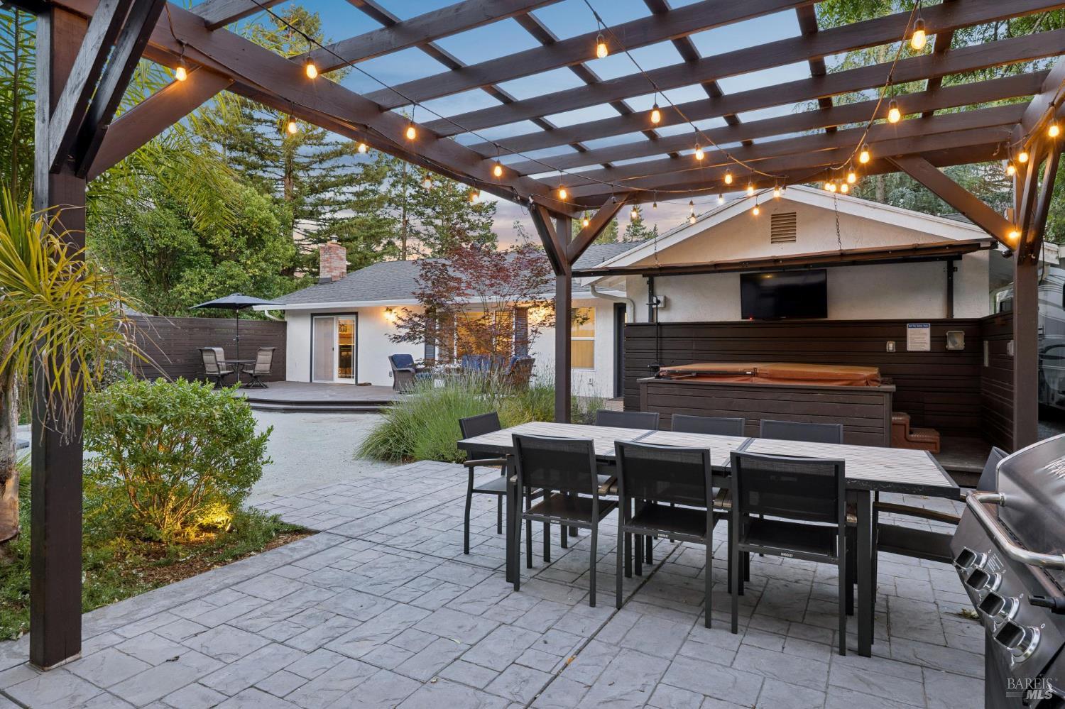 17667 Arnold Drive Sonoma CA 95476