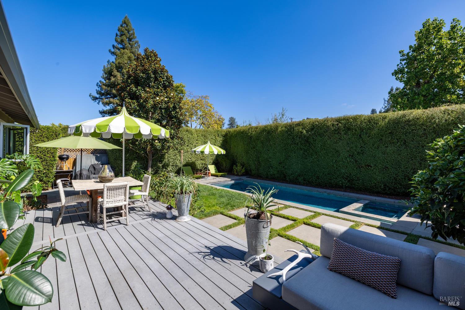 804 Josephine Lane Healdsburg CA 95448