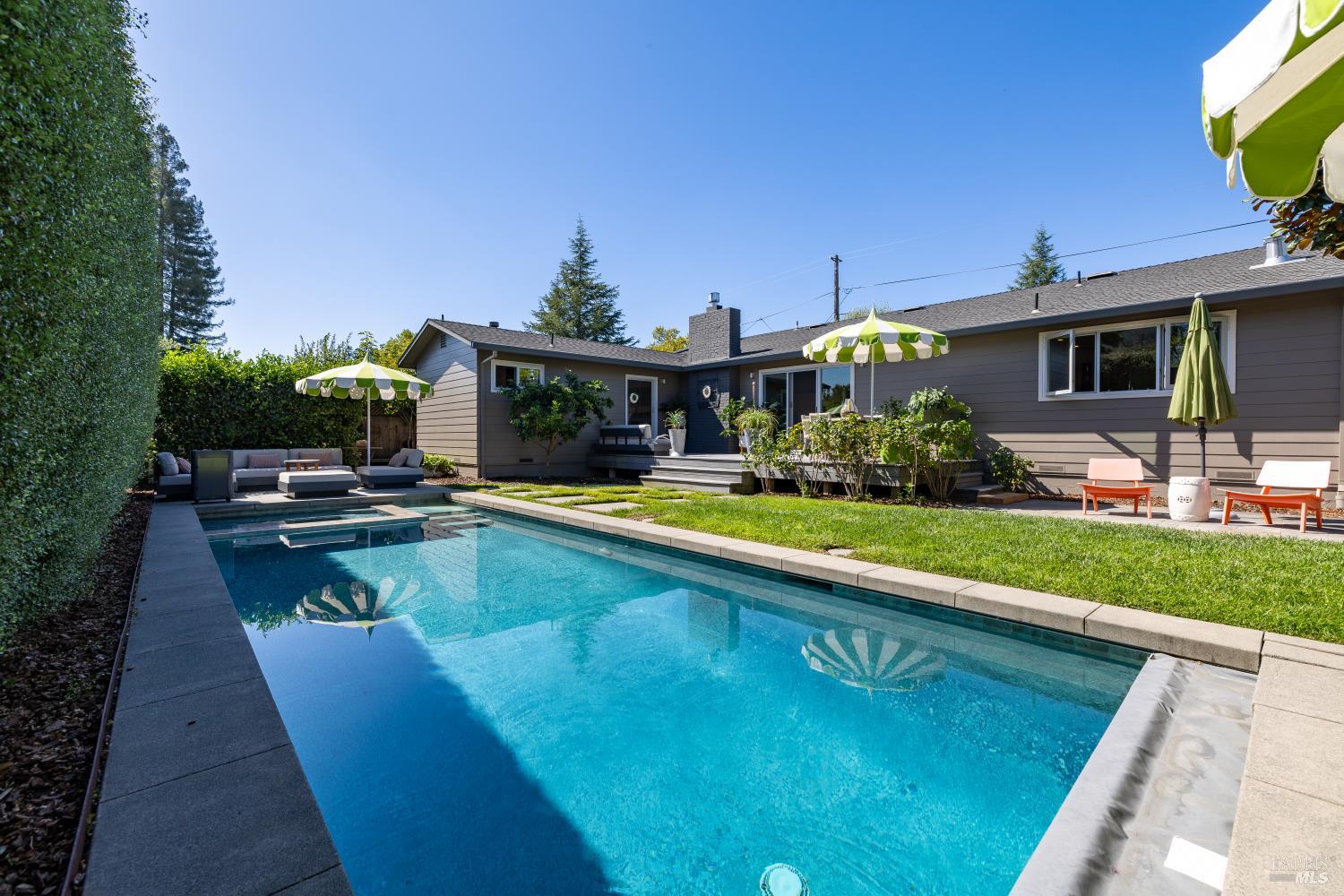 804 Josephine Lane Healdsburg CA 95448