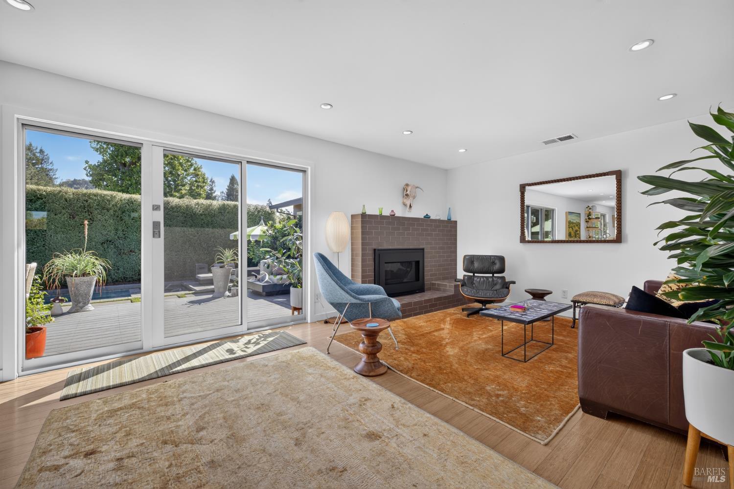 804 Josephine Lane Healdsburg CA 95448