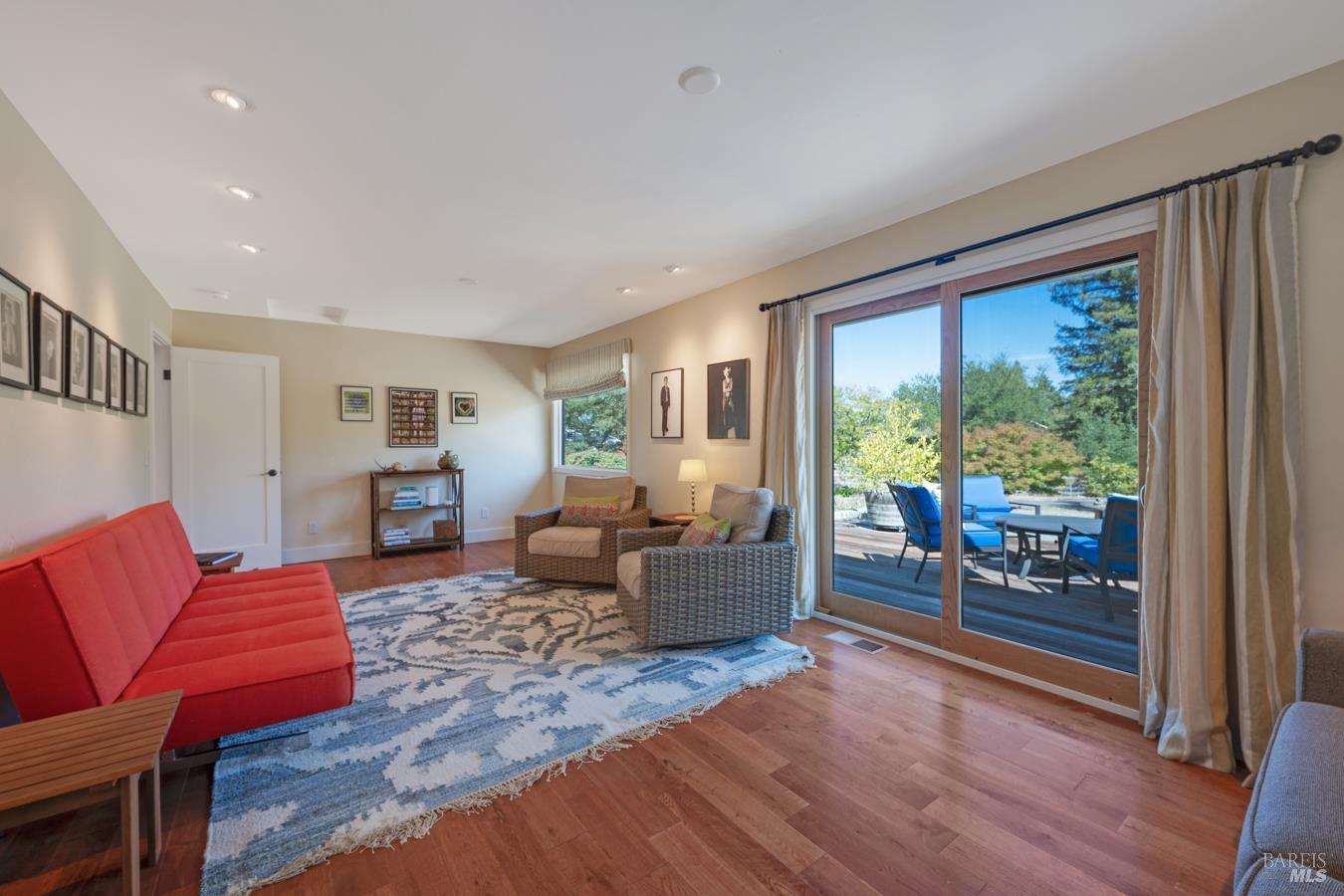 8622 Green Valley Road Sebastopol CA 95472