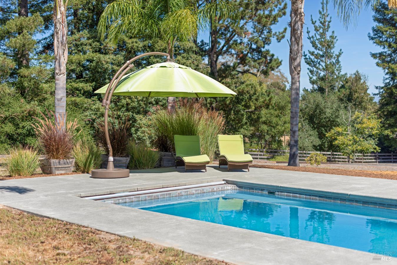 8622 Green Valley Road Sebastopol CA 95472