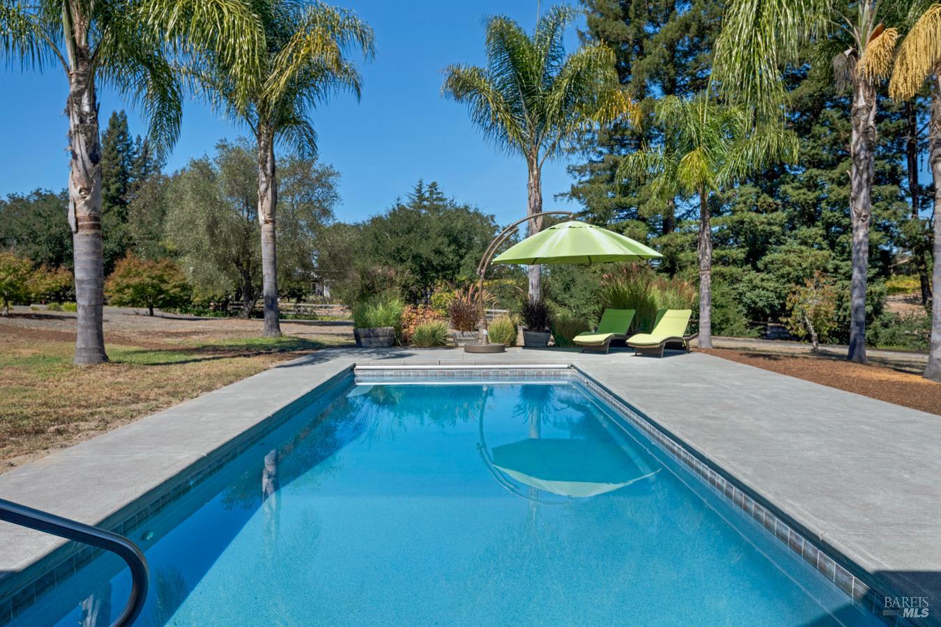 8622 Green Valley Road Sebastopol CA 95472