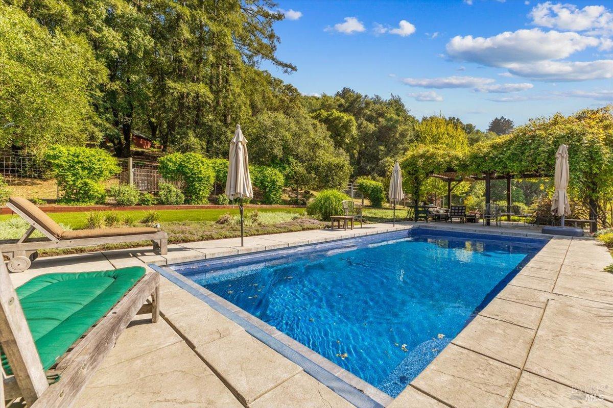 100 Zachary Lane Glen Ellen CA 95404