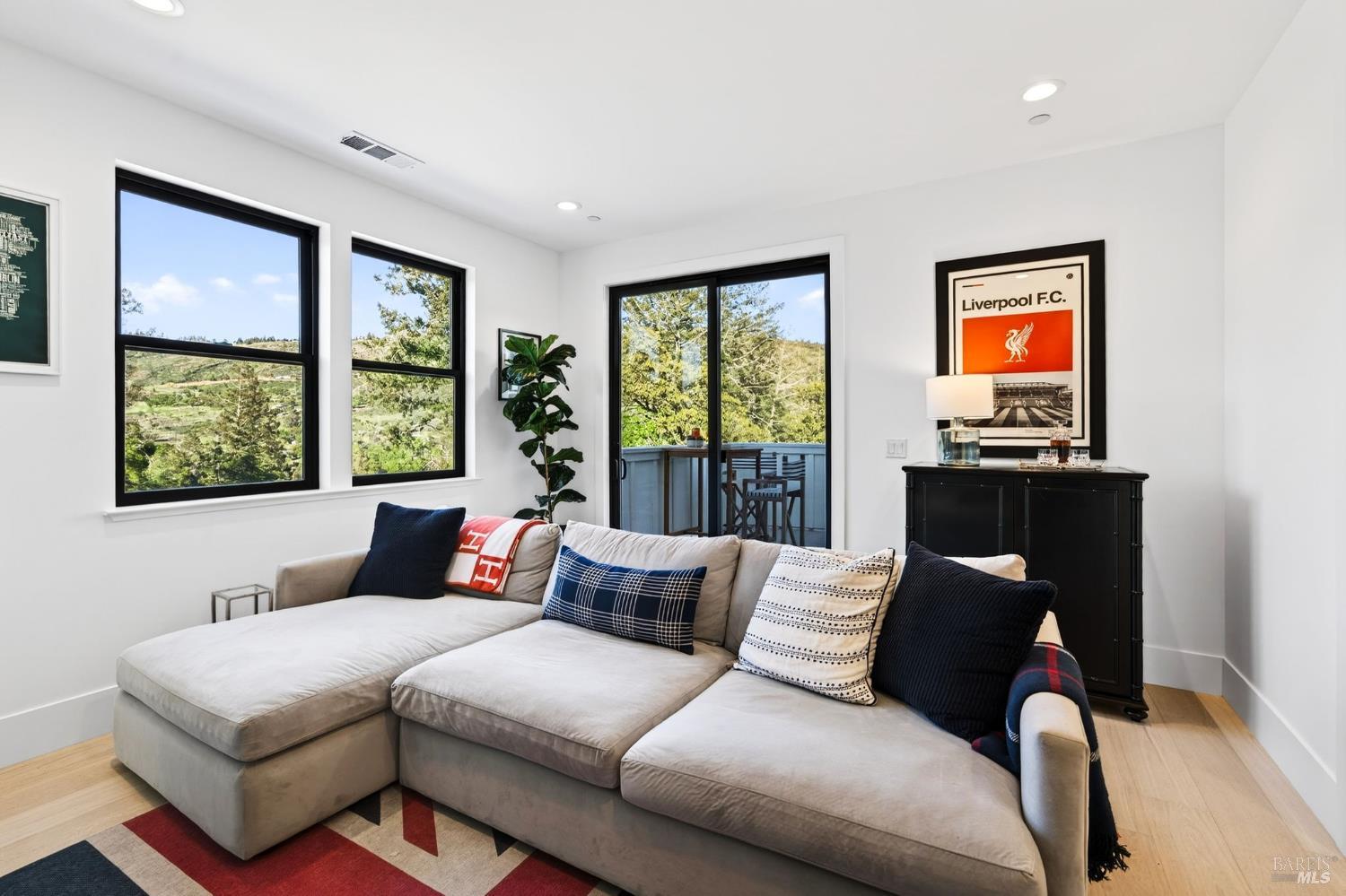 16 Upland Road St. Helena CA 94574