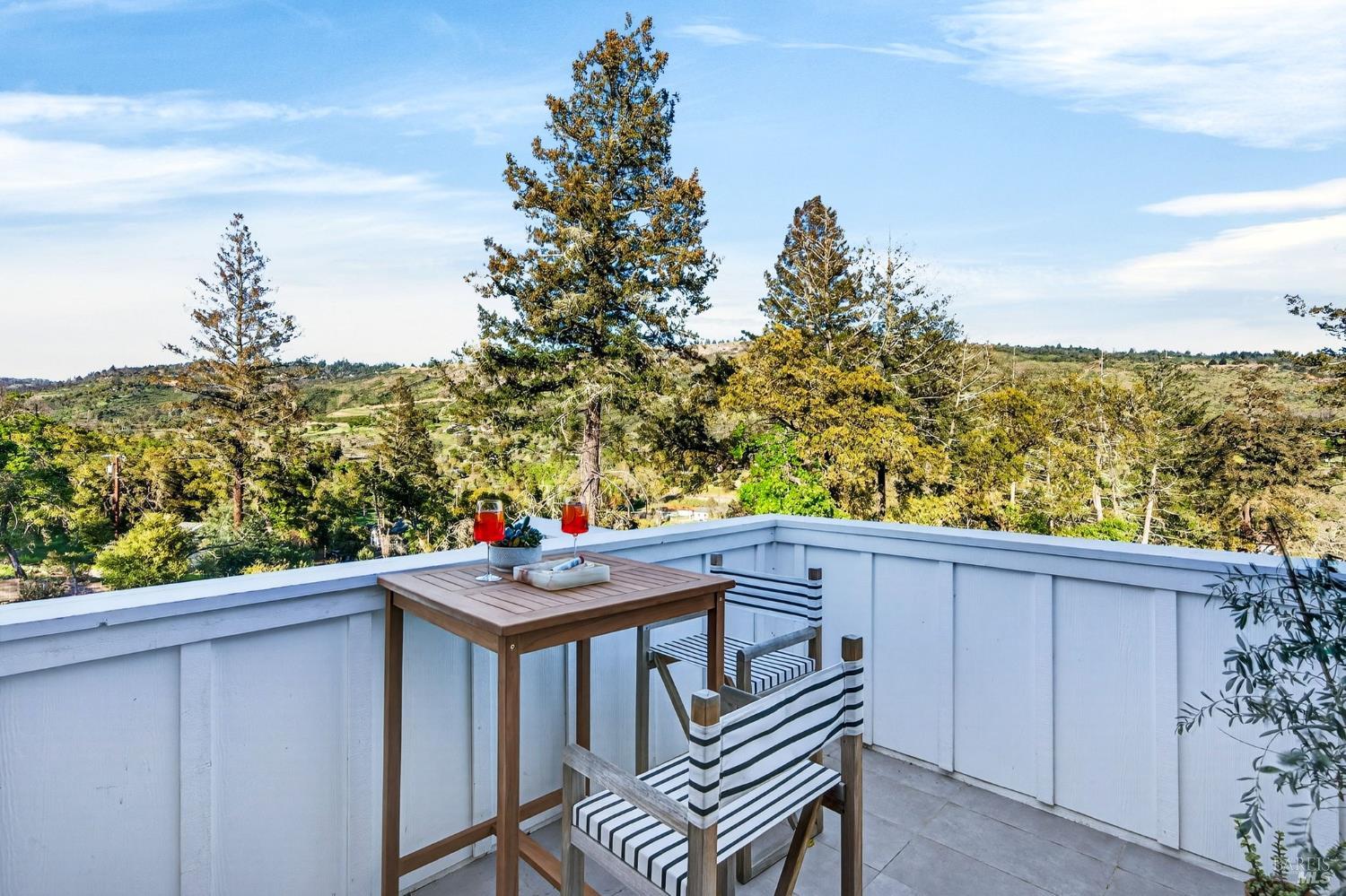 16 Upland Road St. Helena CA 94574