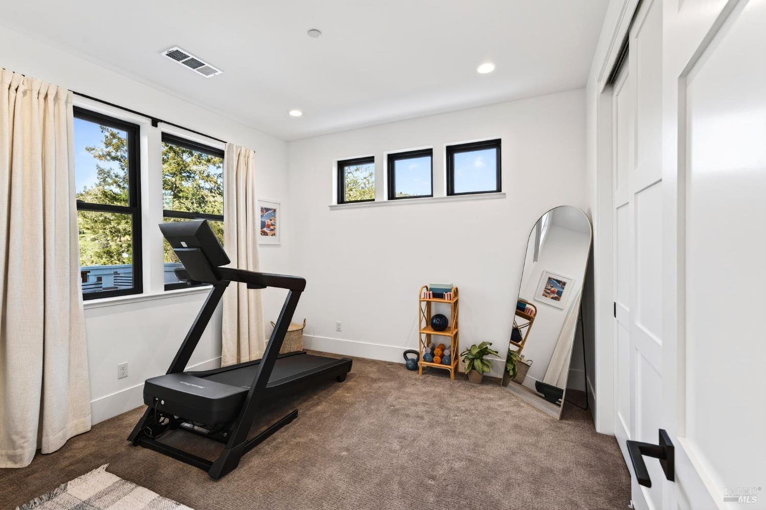 16 Upland Road St. Helena CA 94574