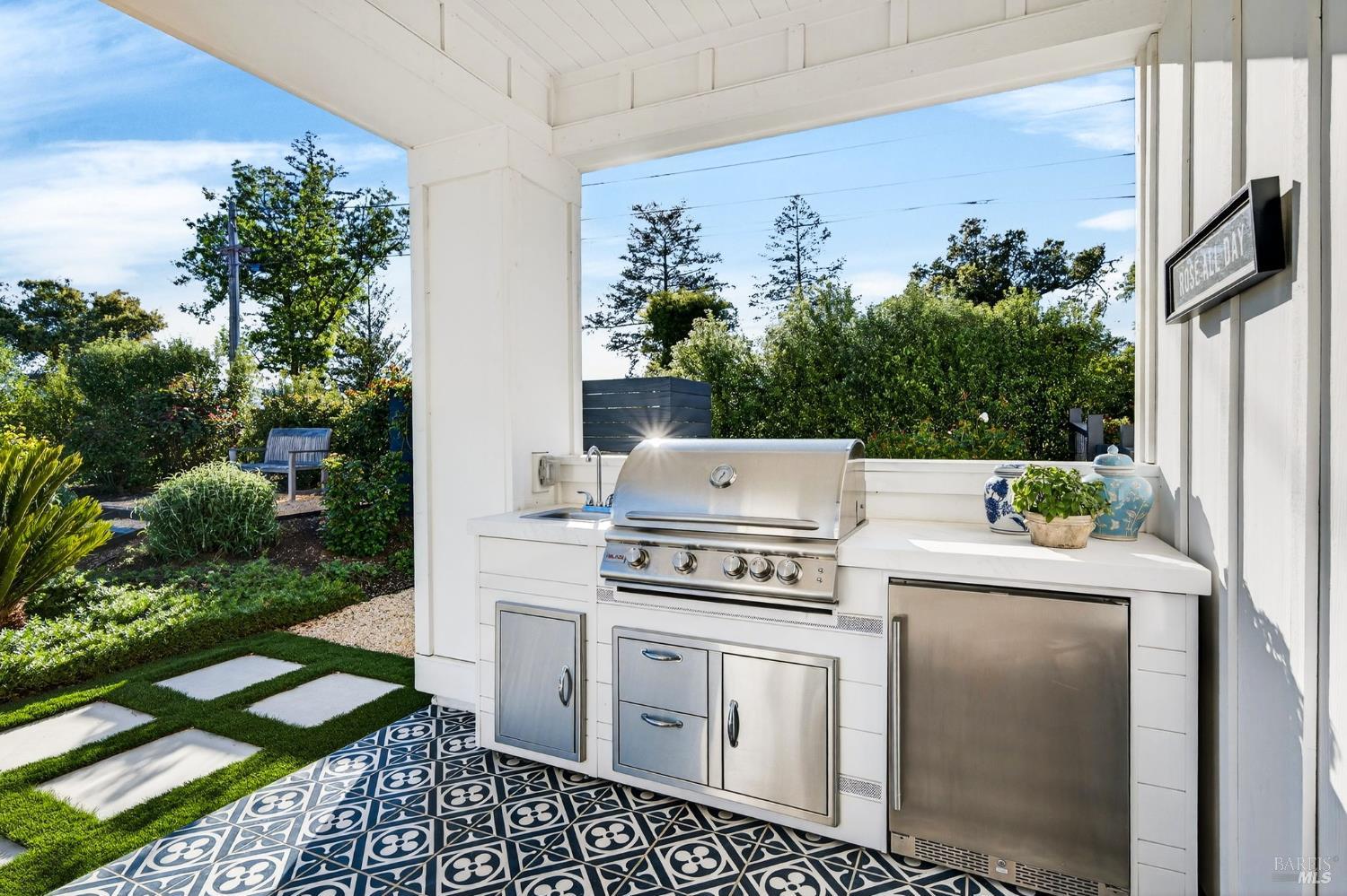 16 Upland Road St. Helena CA 94574