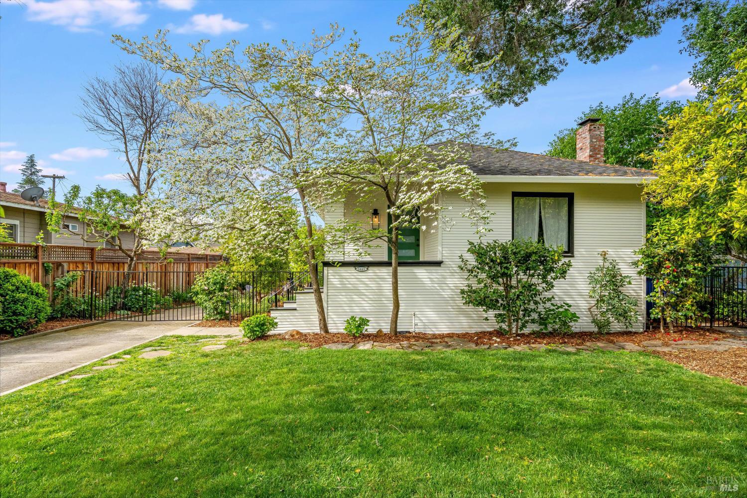 2019 Brown Street Napa CA 94559