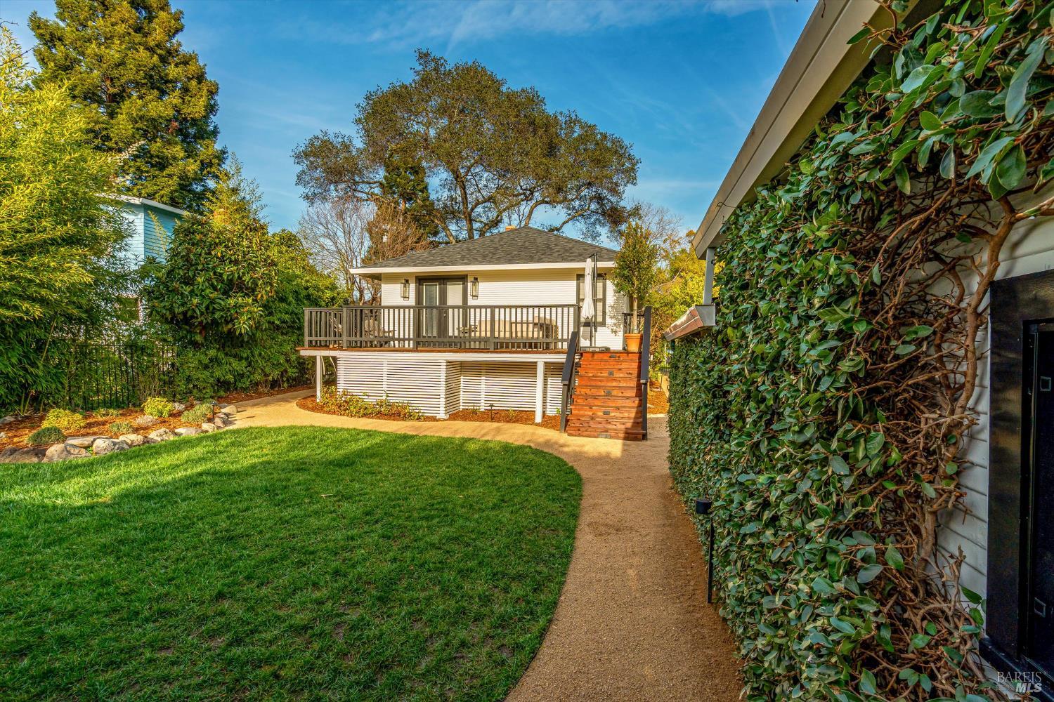 2019 Brown Street Napa CA 94559