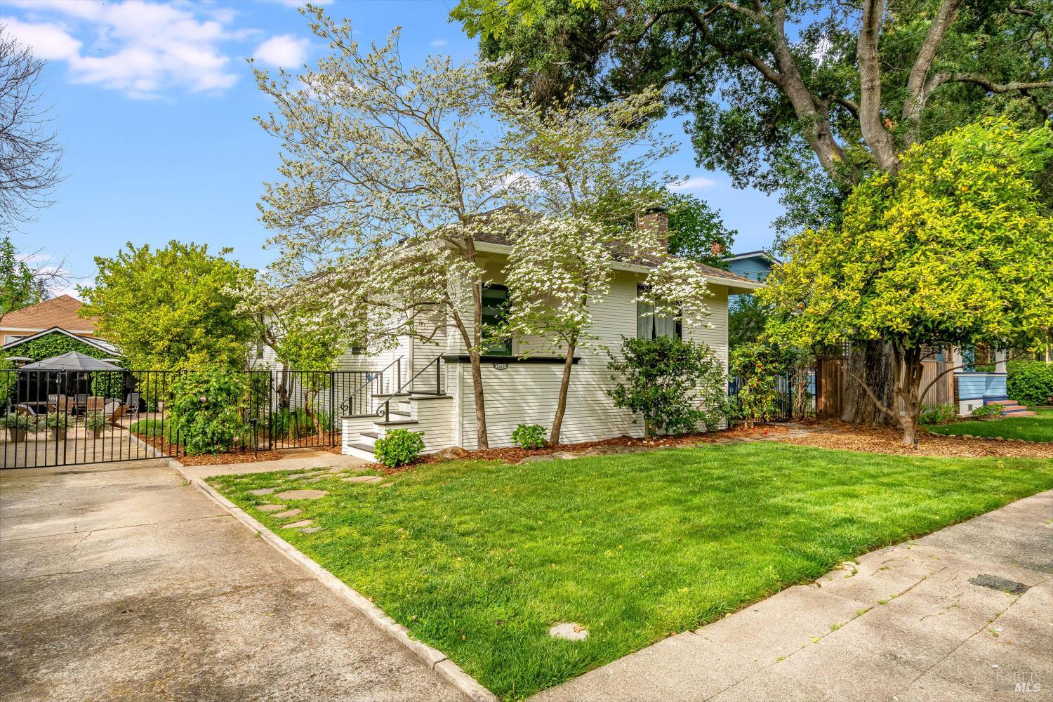 2019 Brown Street Napa CA 94559