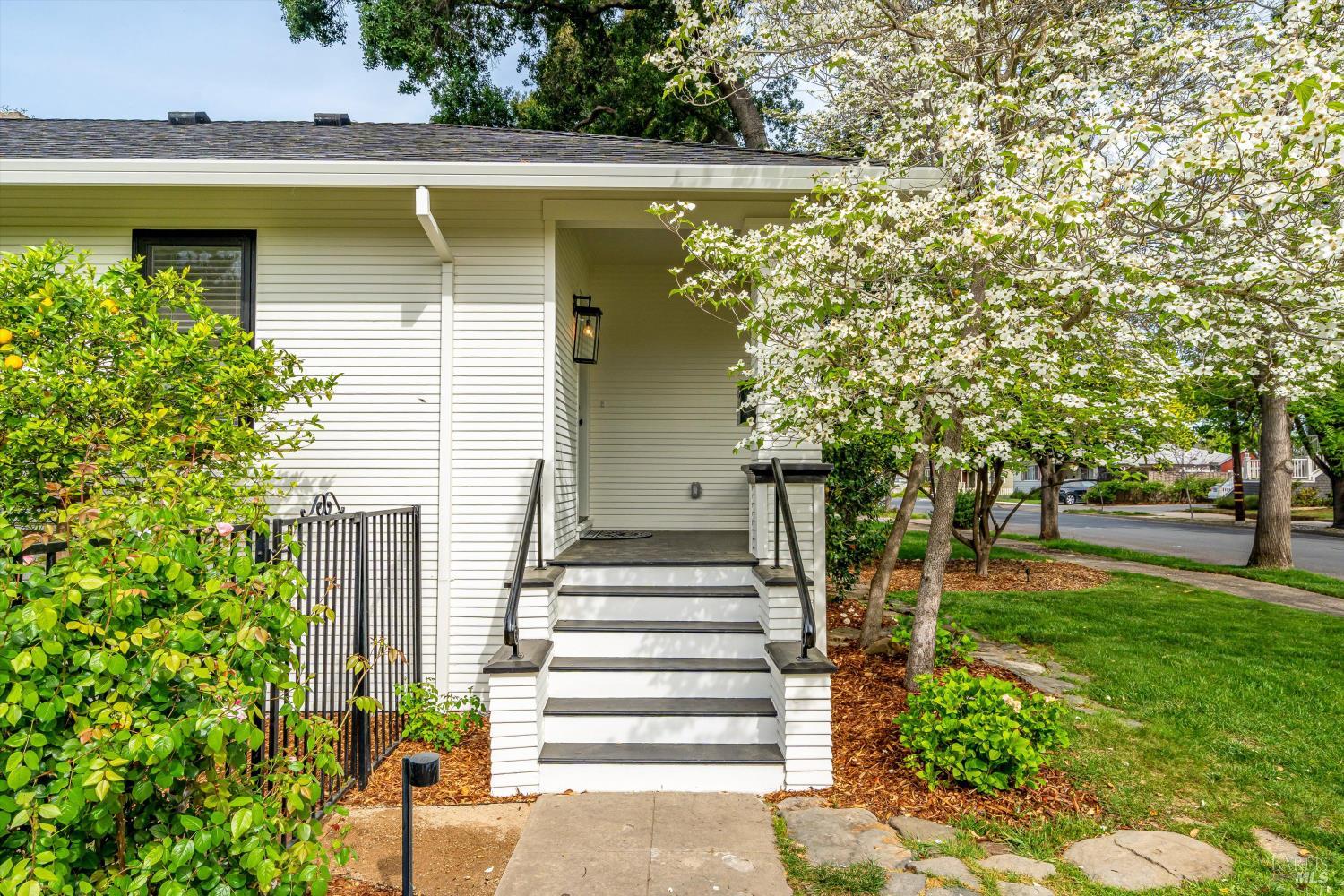 2019 Brown Street Napa CA 94559