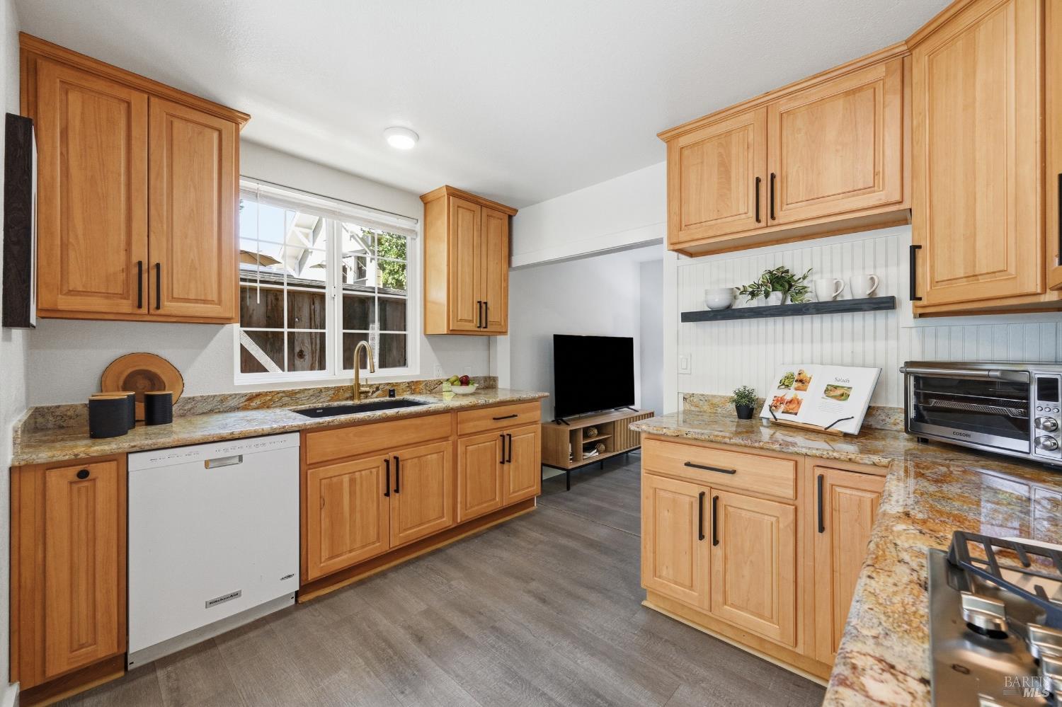 1081 Evans Avenue Napa CA 94559