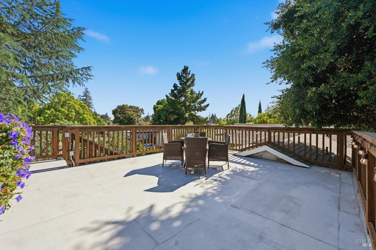 1081 Evans Avenue Napa CA 94559