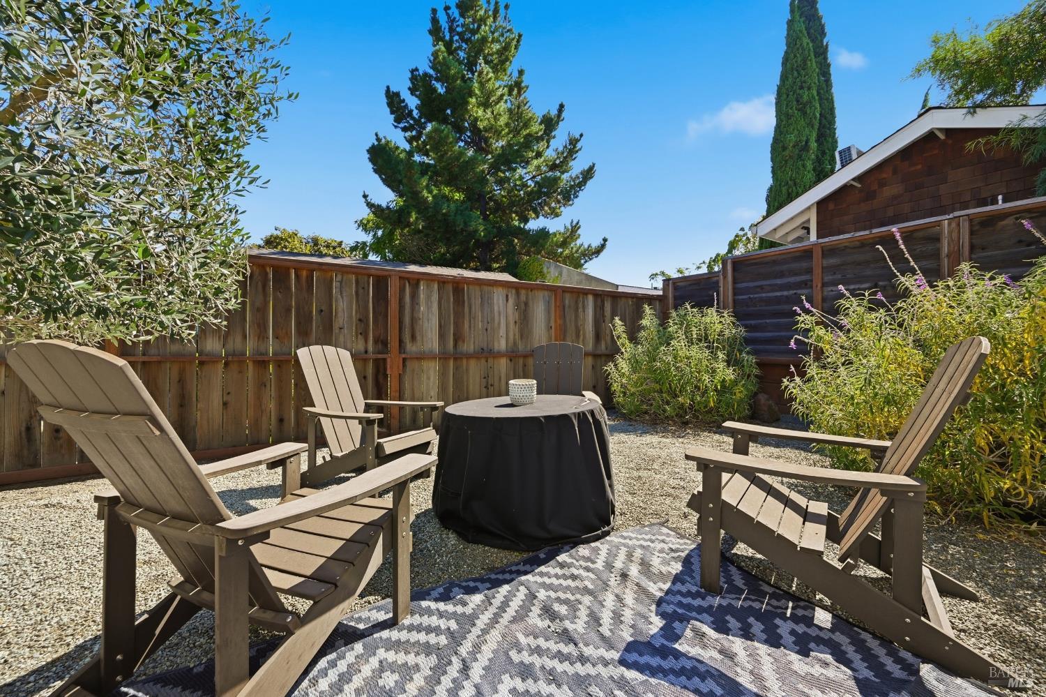 1081 Evans Avenue Napa CA 94559