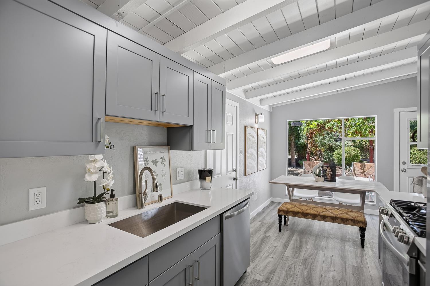 769 M Street Davis CA 95616