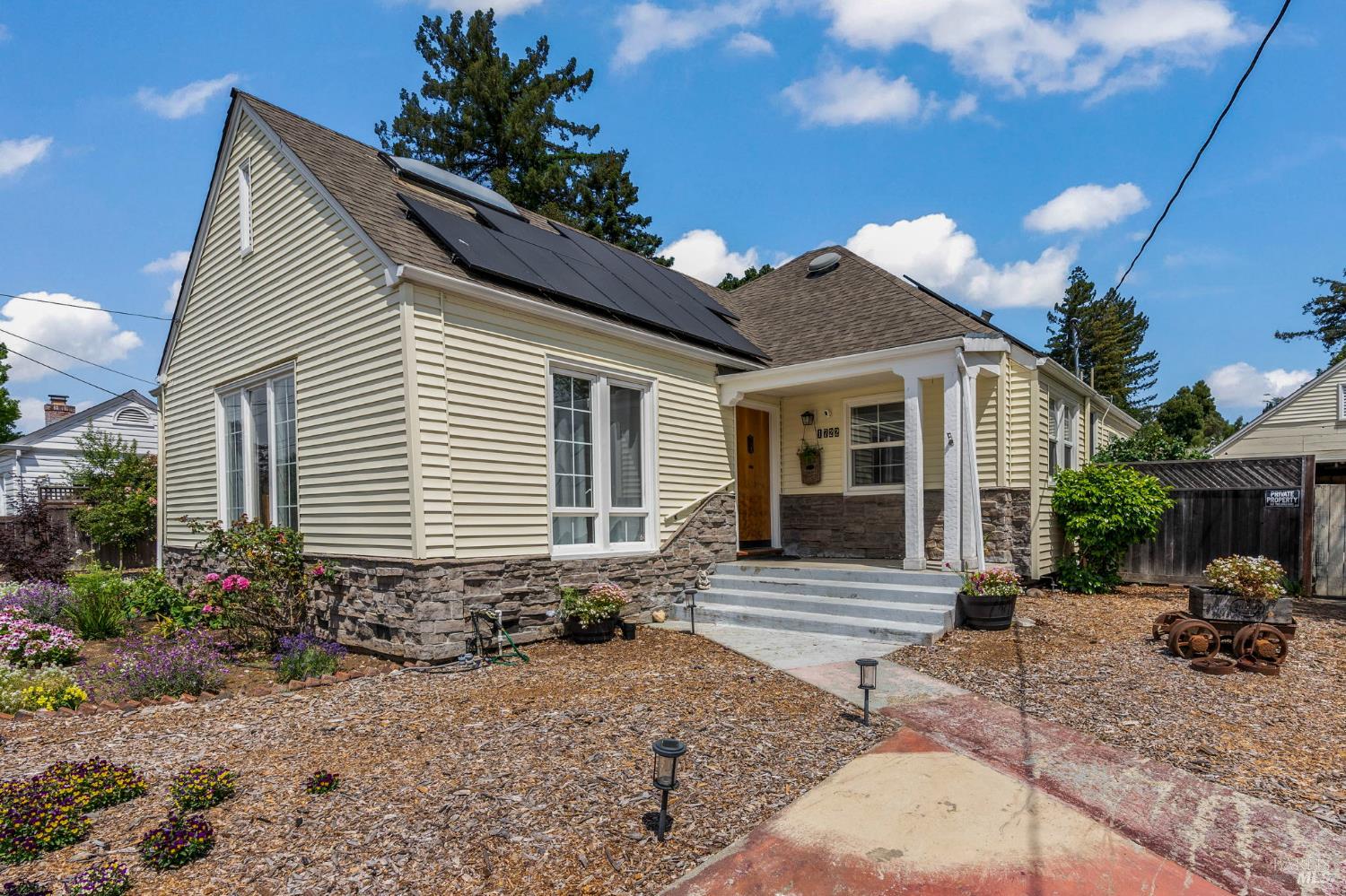 1722 Elm Street Napa CA 93449