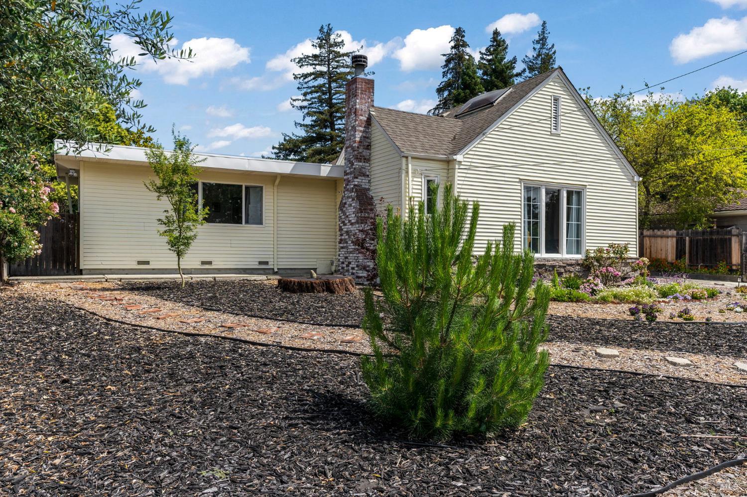 1722 Elm Street Napa CA 93449