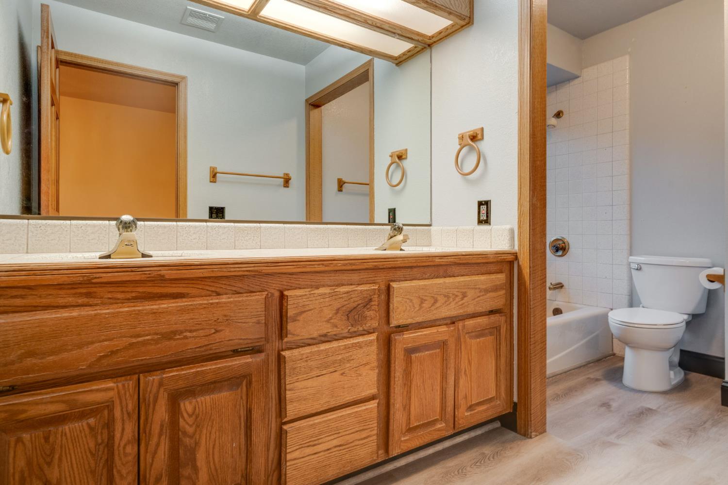 5475 Laird Road Loomis CA 95650