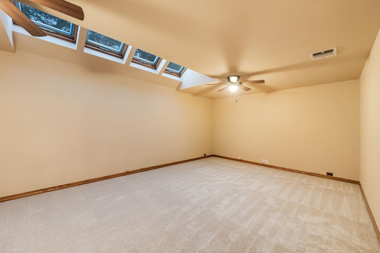 5475 Laird Road Loomis CA 95650