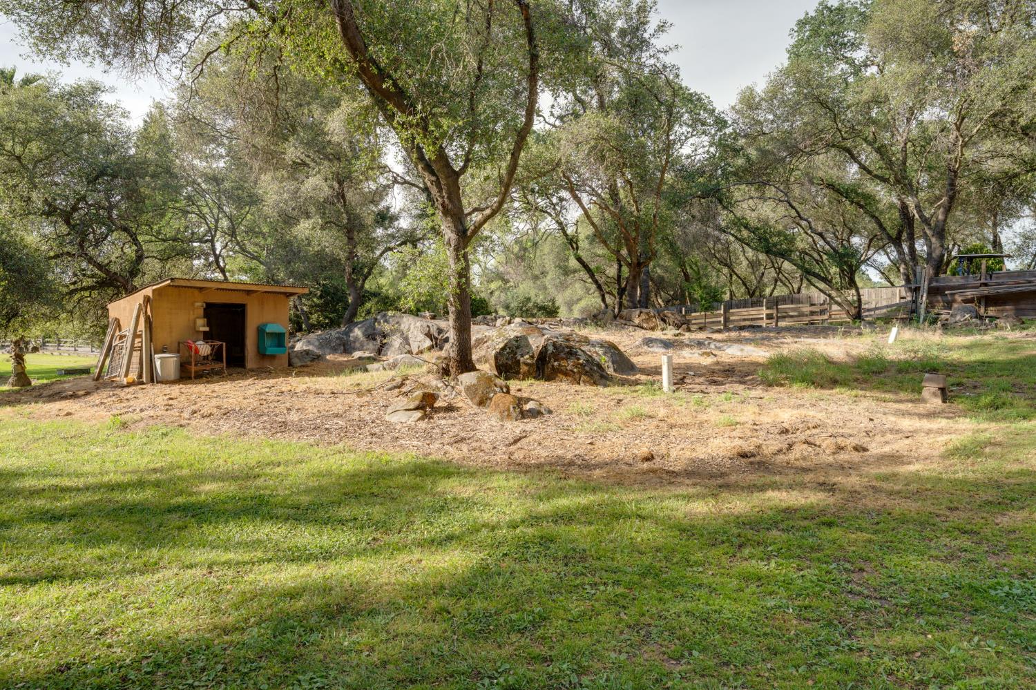 5475 Laird Road Loomis CA 95650
