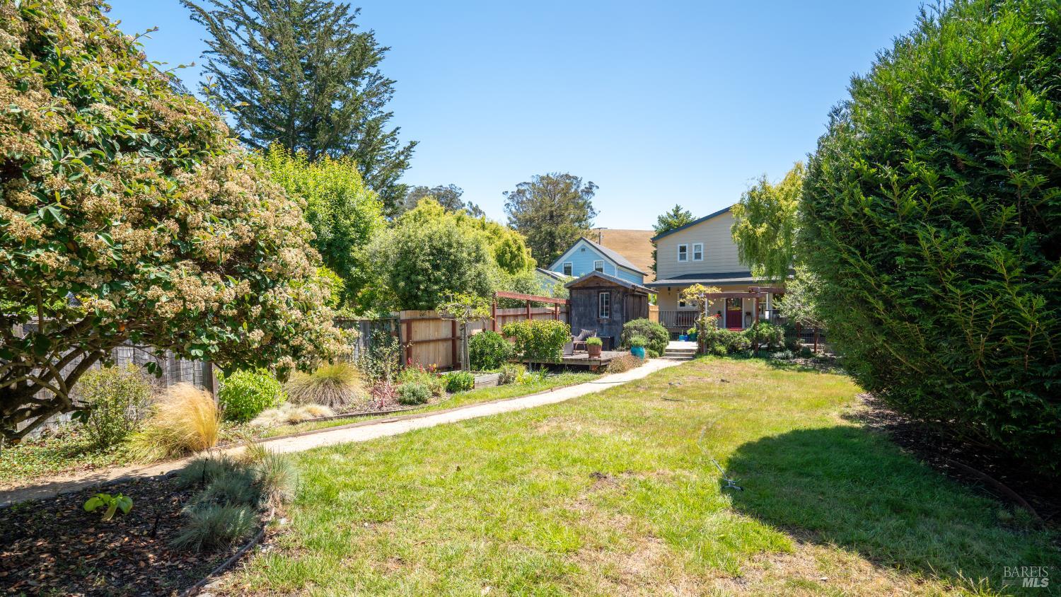 27345 State Route 1 Tomales CA 94971